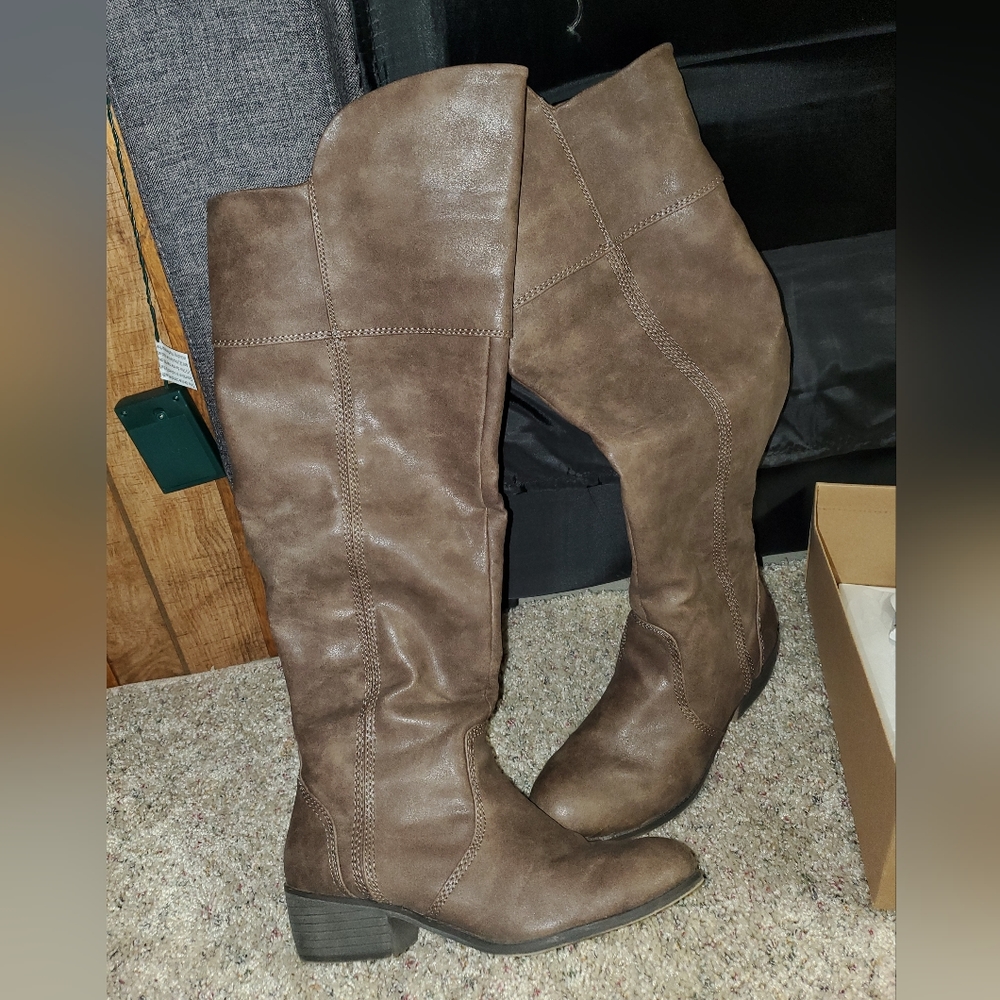 OTK (over the knee) Boot